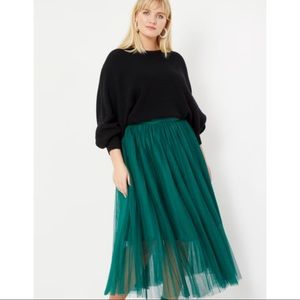 Eloquii Plus Size Pleated Tulle Skirt (22)